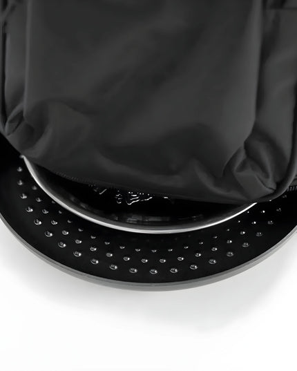 Bottom zipper compartment of the Fumari Gallivant 2 Hookah Bag